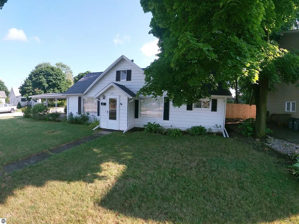Property main image